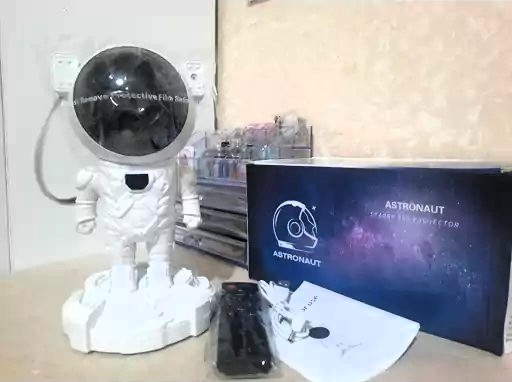 چراغ خواب فضانورد اسپیکردار