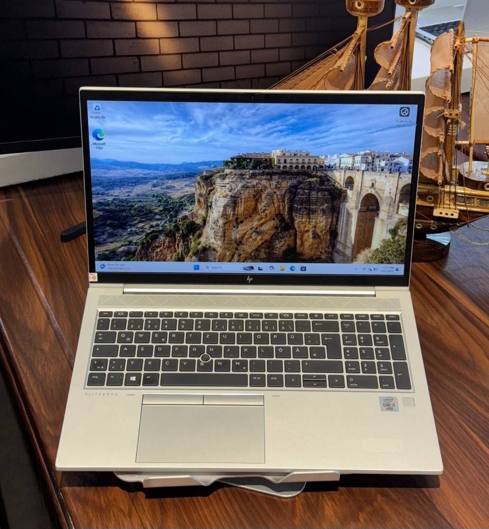 لپ‌تاپ استوک HP EliteBook 850 G7 | بدنه...