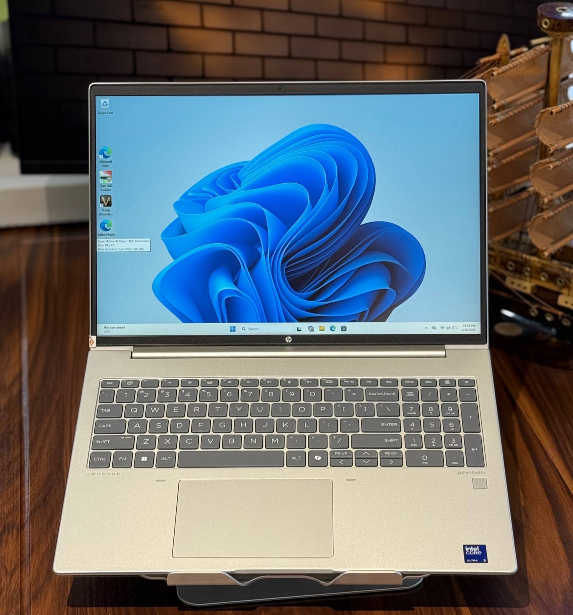 لپ تاپ استوک HP ProBook 460 G11 | Core Ultra 5 125U | رم 16GB DDR5 | SSD 512GB | صفحه نمایش 16 اینچ FHD+ Touch